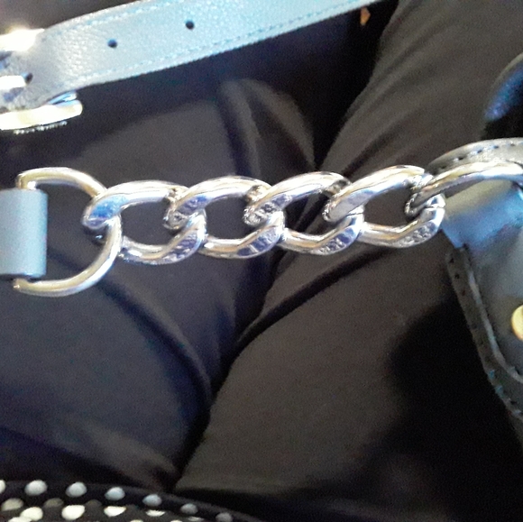 MK leather purse - Picture 4 of 14